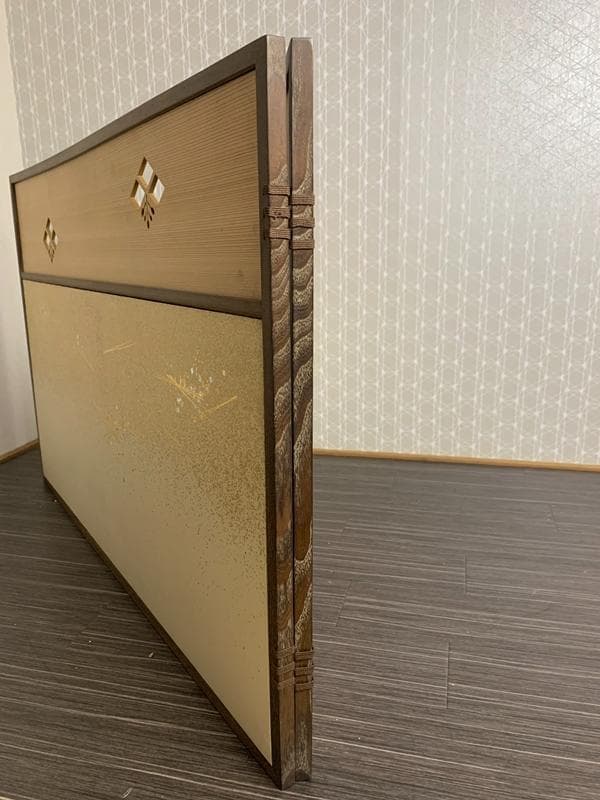 杉材 割菱透し 独楽繋ぎ紋 裏金砂子 松葉紋 女桑縁