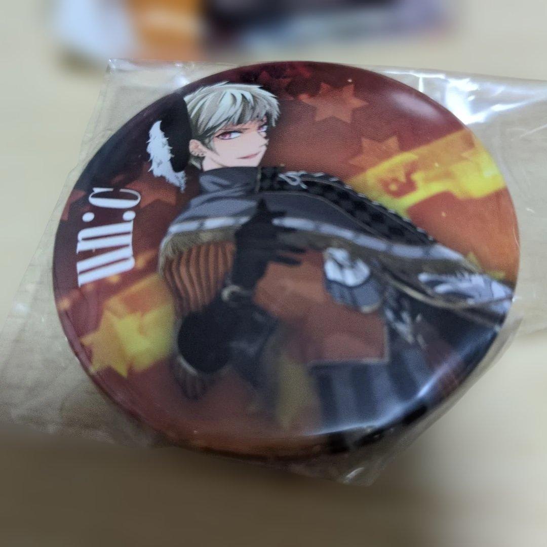 un:c 歌い手 xyz 未開封アクキー、未使用缶バセット - メルカリ