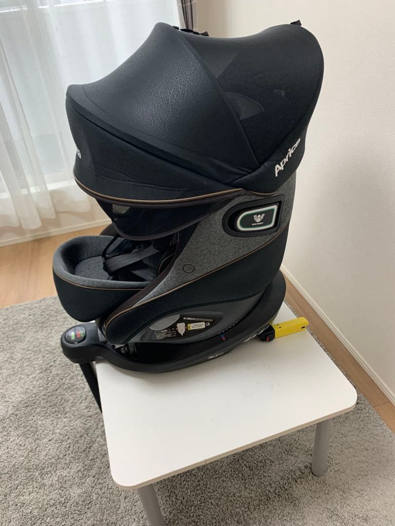Apricaクルリラ プロテクト チャイルドシート