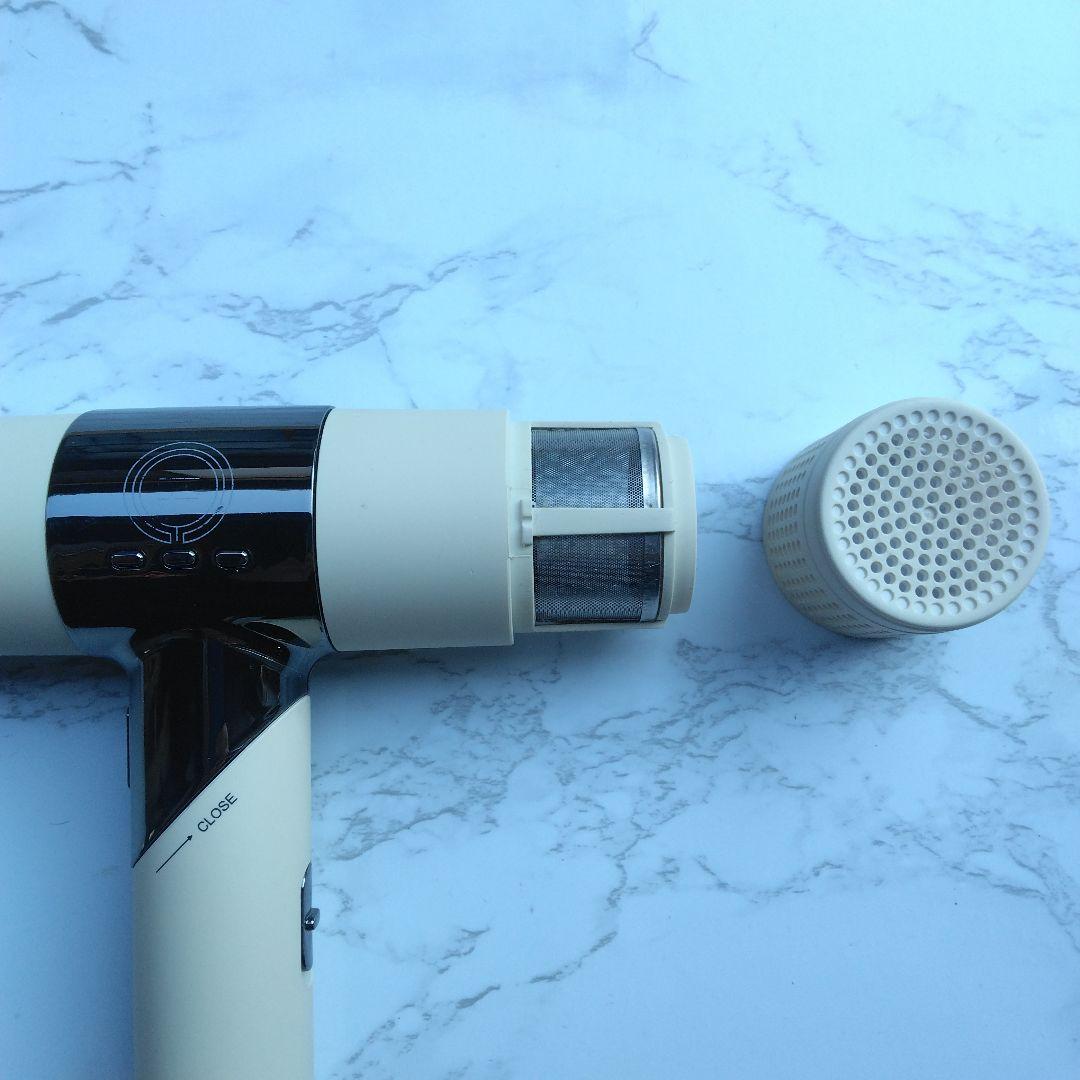 美品　絹女　KINUJO　KH001　ホワイト　ドライヤー