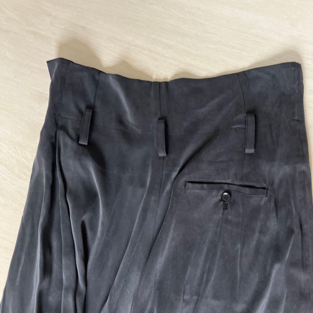 ヨージヤマモト　　 黒のプリーツキュロットパンツ