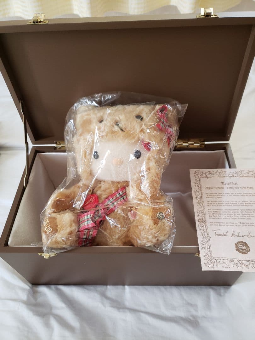 ハローキティモヘアドール500体限定 キティちゃんのモヘアドール500体限定!