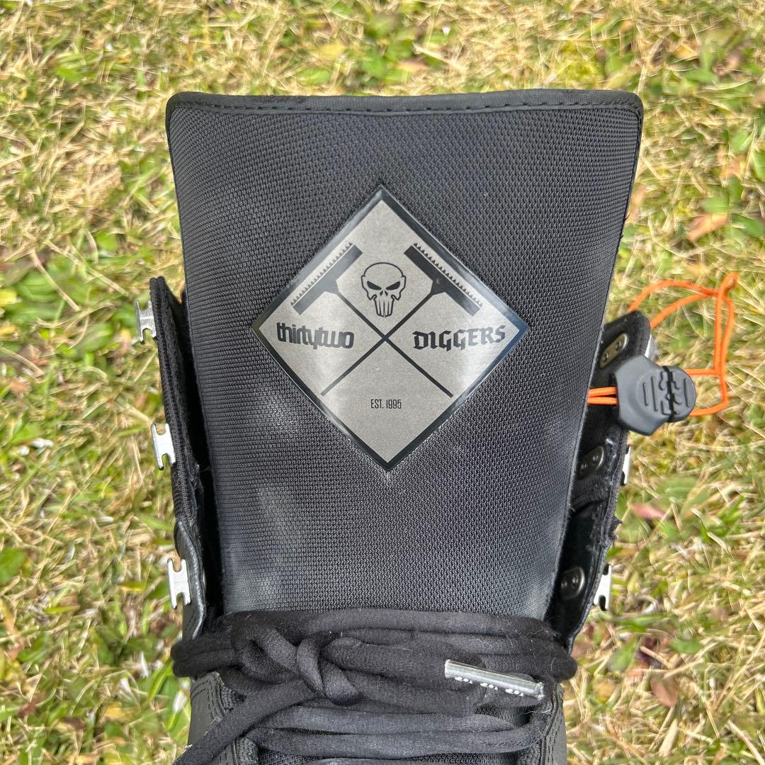 20-21 THIRTYTWO LASHED DIGGERS スノボーブーツ