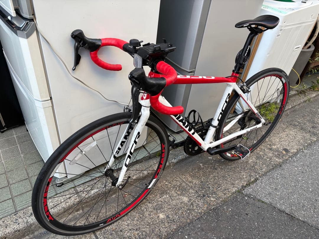 m*様 ロードバイク GIANT ［引き取りor埼玉県川口市より15kg圏内配 m*様 ロードバイク GIANT ［引き取りor埼玉県川口市より15kg圏内配