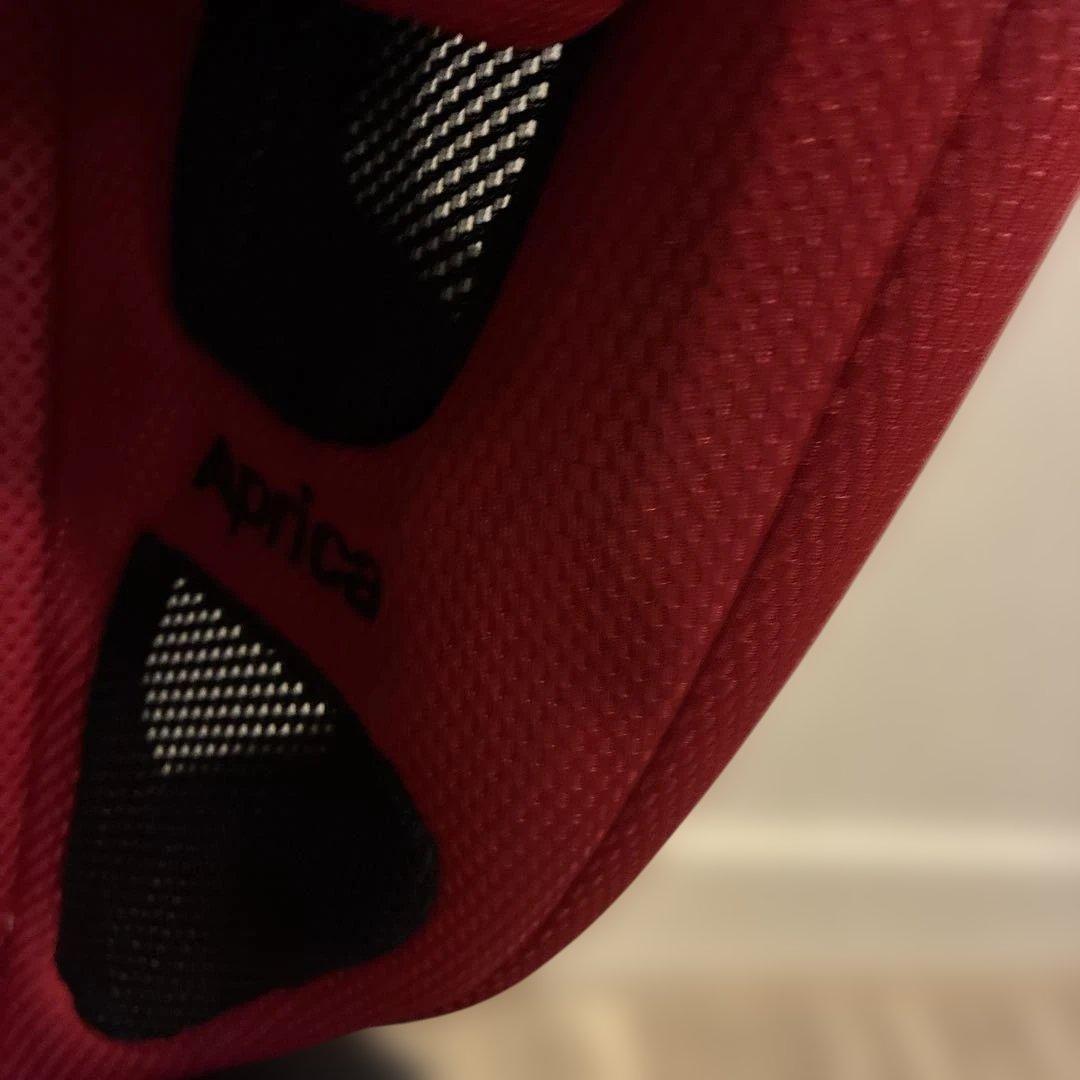 極美品 アップリカ エアグルーヴプラス レッド ジュニアシート