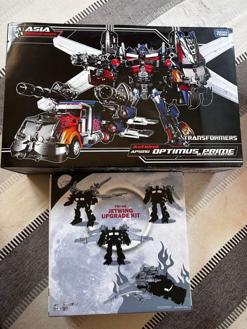 オプティマスプライム　アルティメット・エディション　&アップグレードキット SS-32/44/05オプティマスプライムデラックスエディション用のDNA
