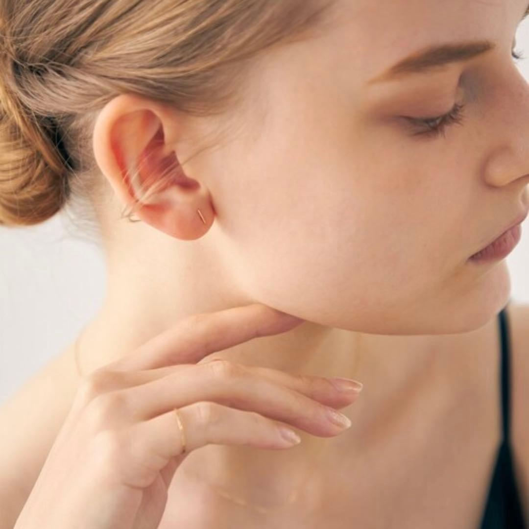 エテ ete 「ONLINE Limited」 K10YG ワイヤー ピアス