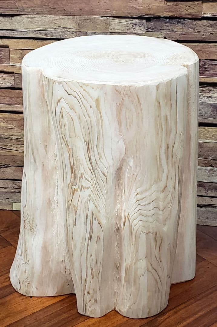 檜根元フリル丸太椅子