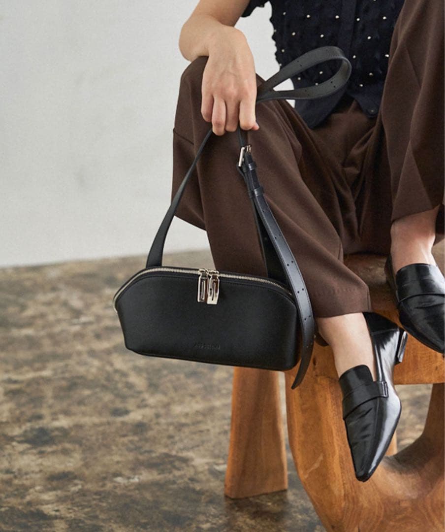 ADD CULUMN(アドカラム) FIGRE BODYBAG ブラック