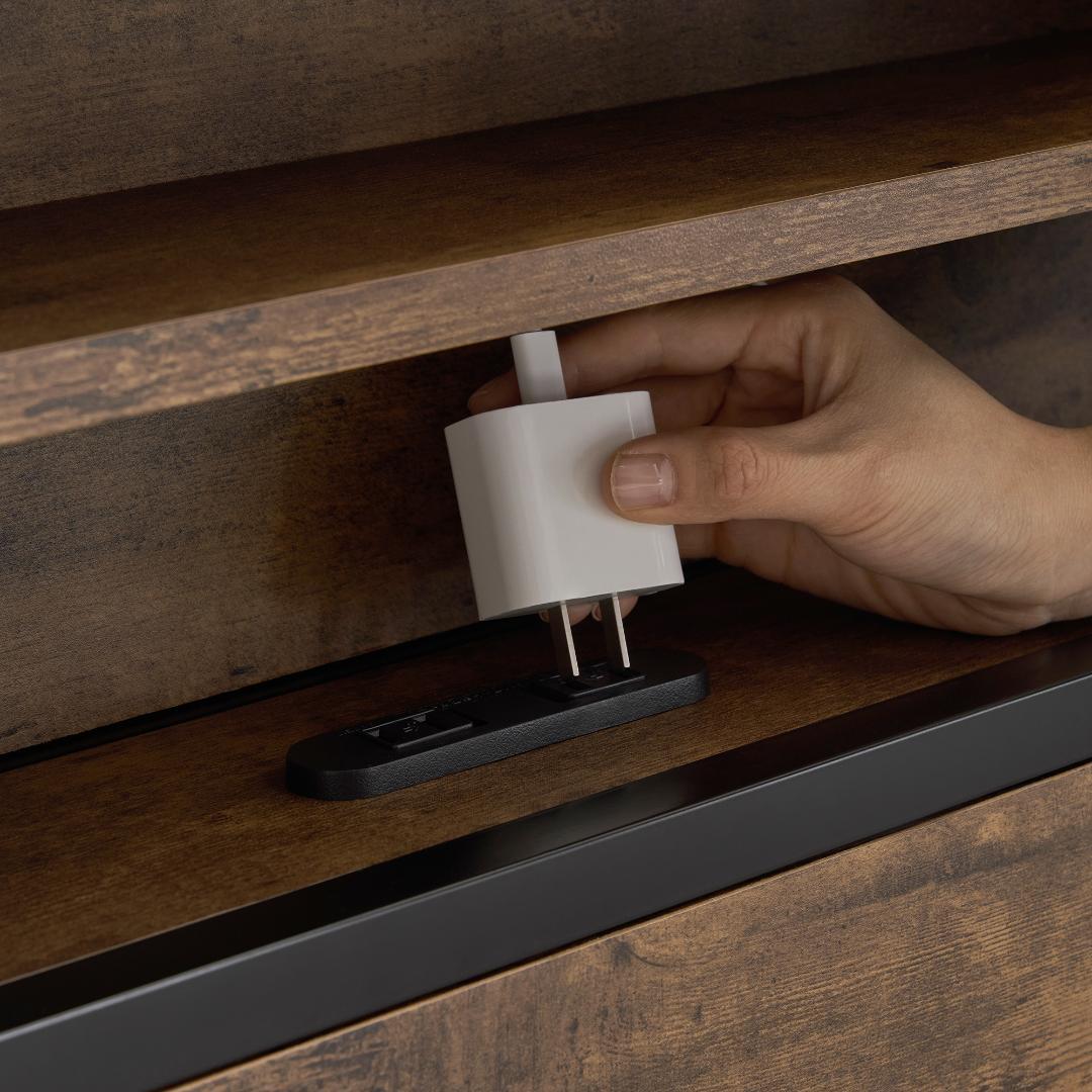 人気再入荷！！北欧風コンセント付きベッドフレーム　シングル（S）