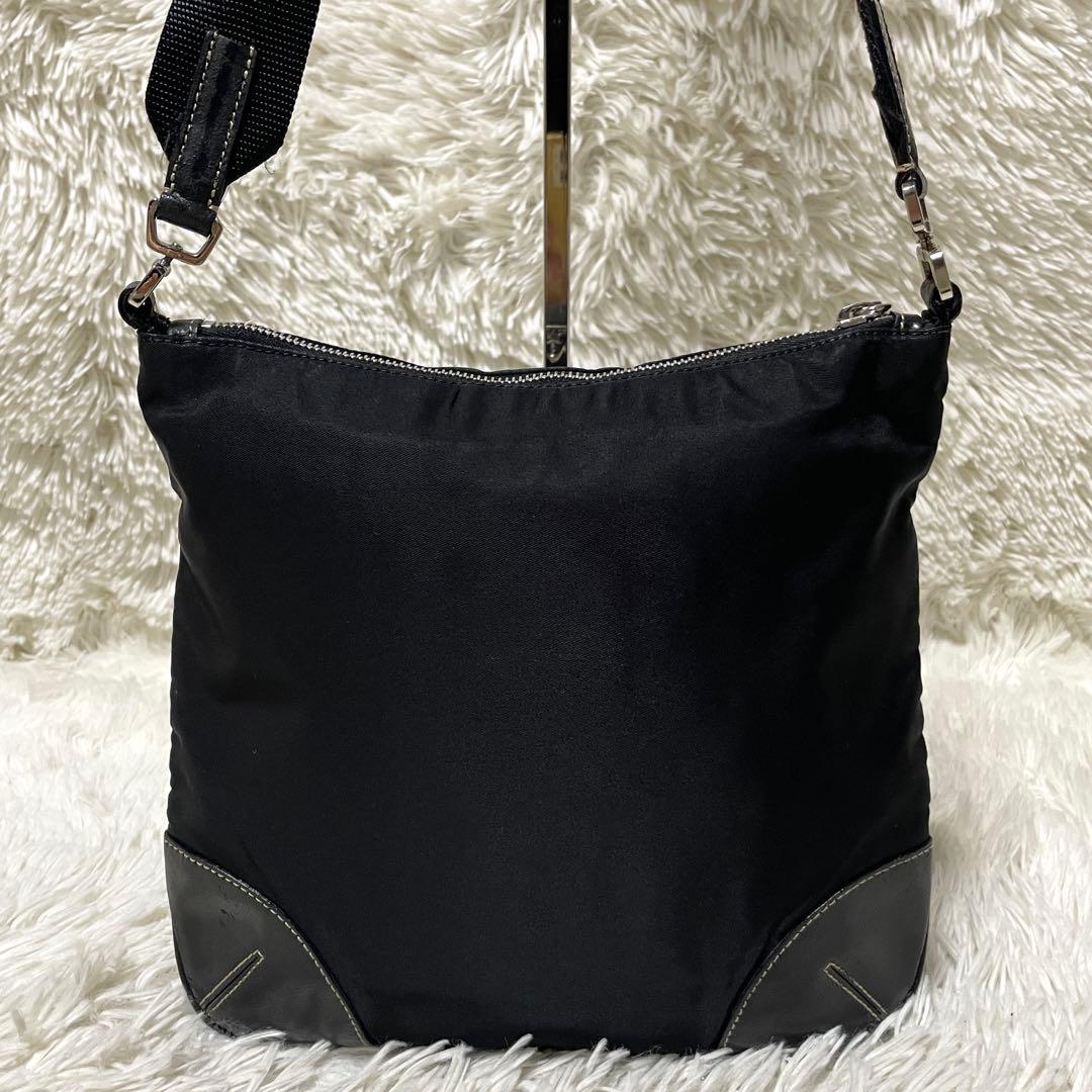【美品】PRADA プラダ　ショルダーバッグ　ナイロン　レザー　ブラック　黒