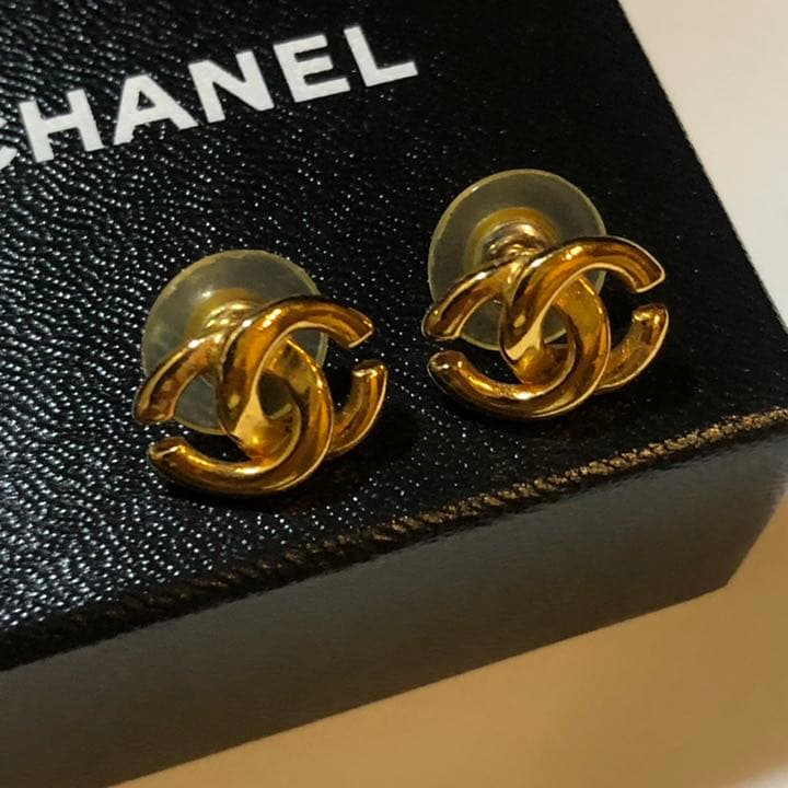 シャネル☆ピアス ココマーク ヴィンテージ ココロゴ 金 ゴールド
