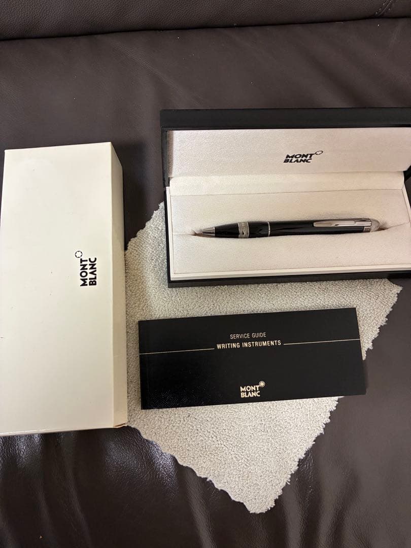◾️モンブラン◾️スターウォーカー ボールペン◾️化粧箱、サービスガイド付属◾️筆記良好