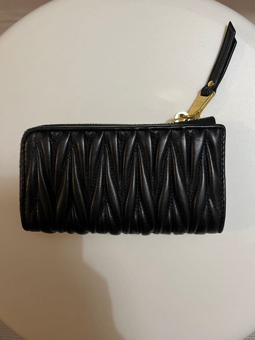 MIU MIU ミュウミュウ マテラッセ キーケース付きケース　ブラック