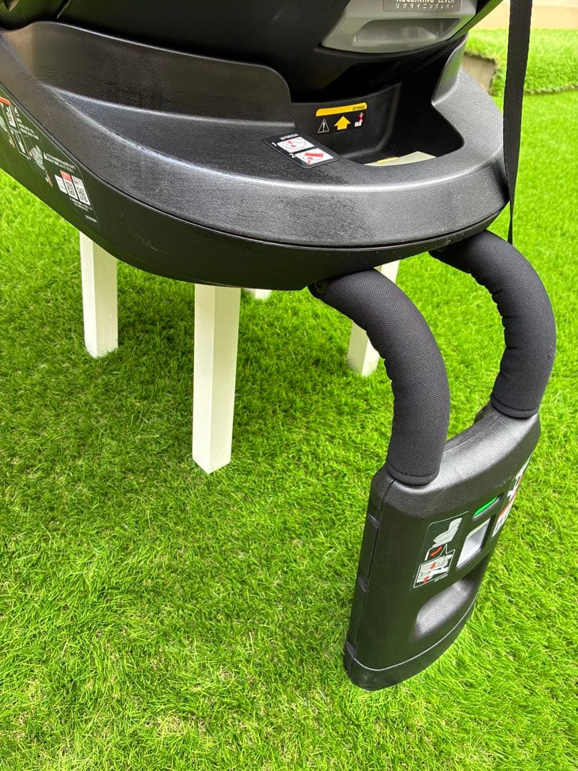 美品　AILEBEBE エールベベ　クルット4 oui ウィ　チャイルドシート