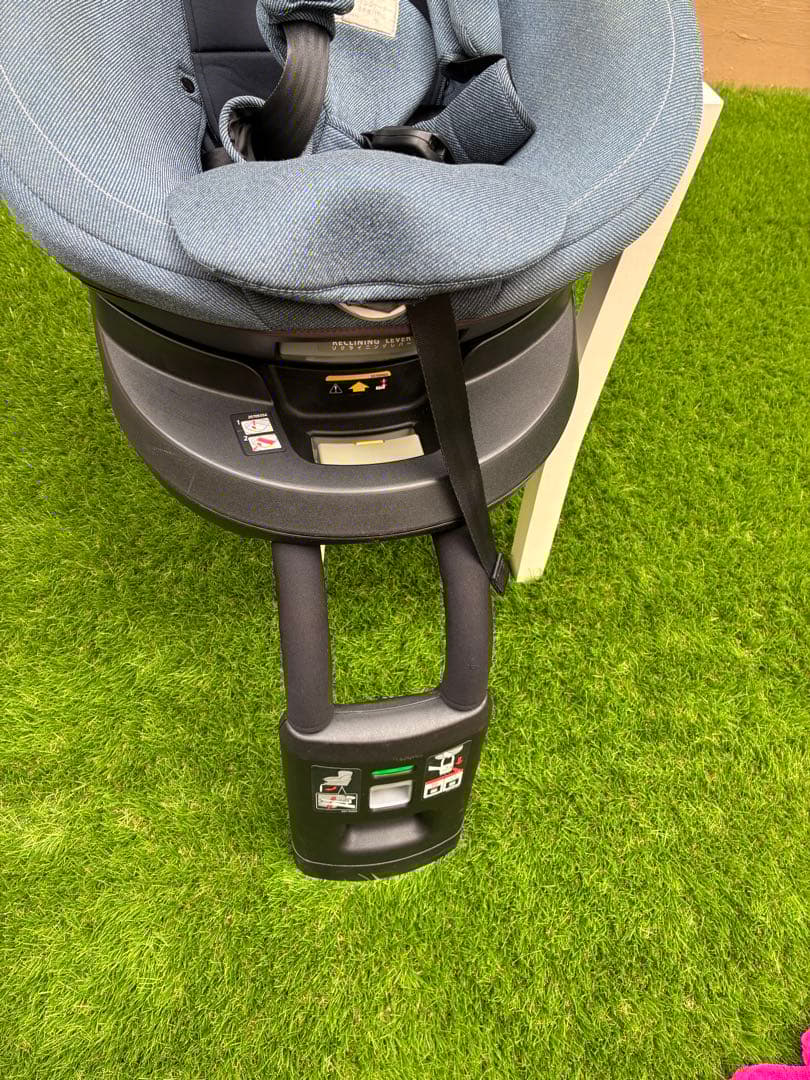 美品　AILEBEBE エールベベ　クルット4 oui ウィ　チャイルドシート