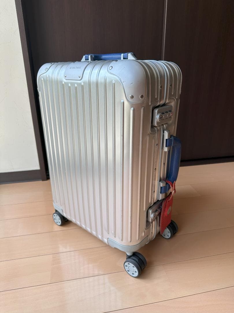 リモワ ハンドル本革加工 イタリア アドリアレザー