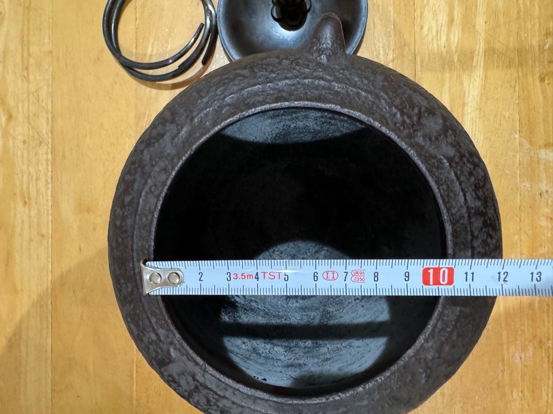 鉄製茶釜 風炉釜 茶道 年代物 骨董品鉄製 アンティーク装飾的デザイン