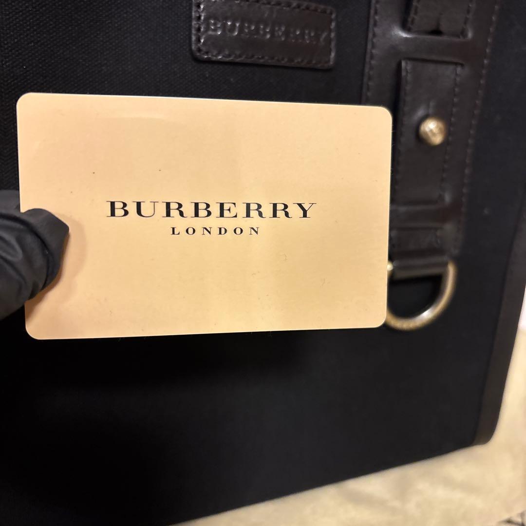BURBERRY 黒　ハンドバッグ　美品