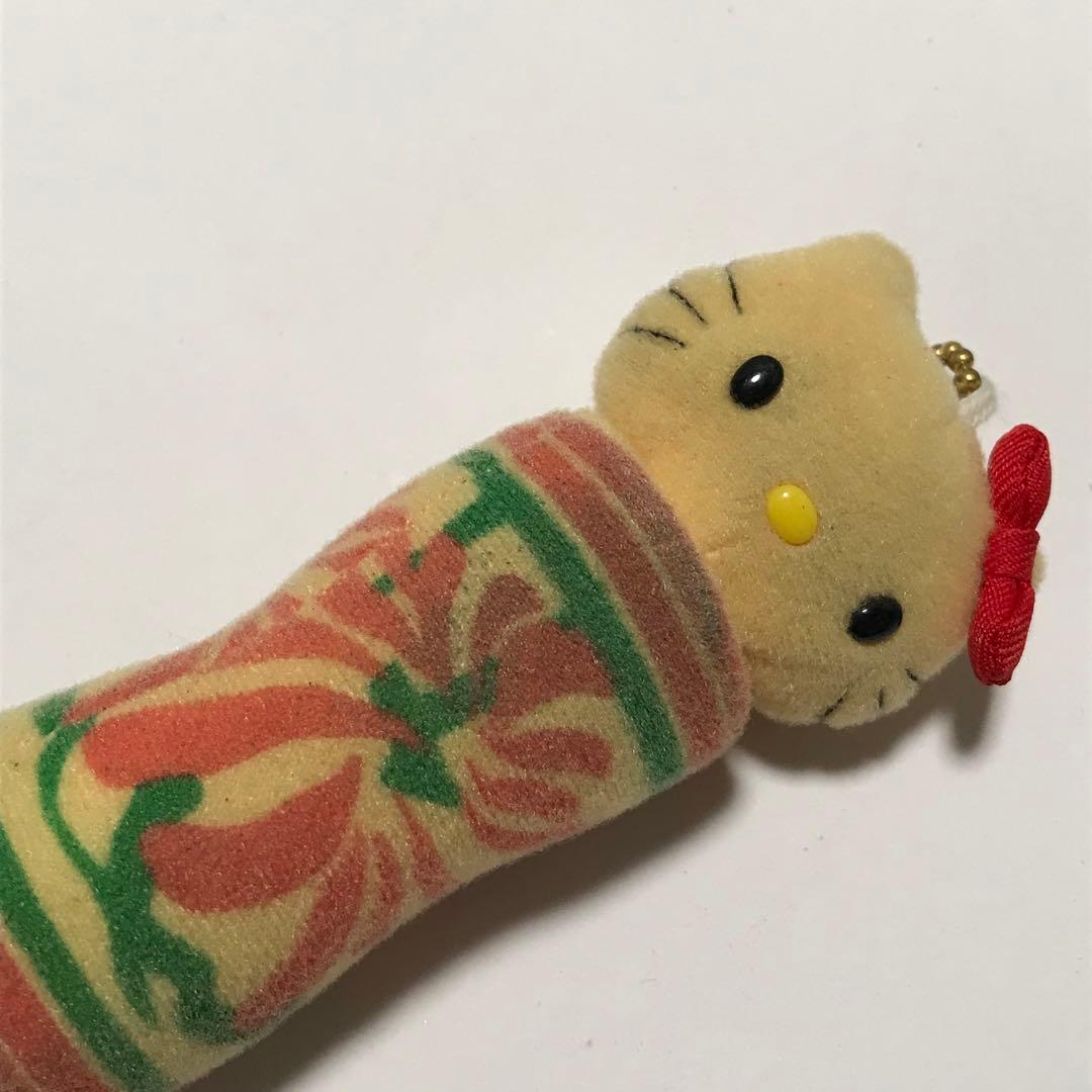 サンリオ　ご当地限定　ハローキティ　こけし　マスコットキーホルダー