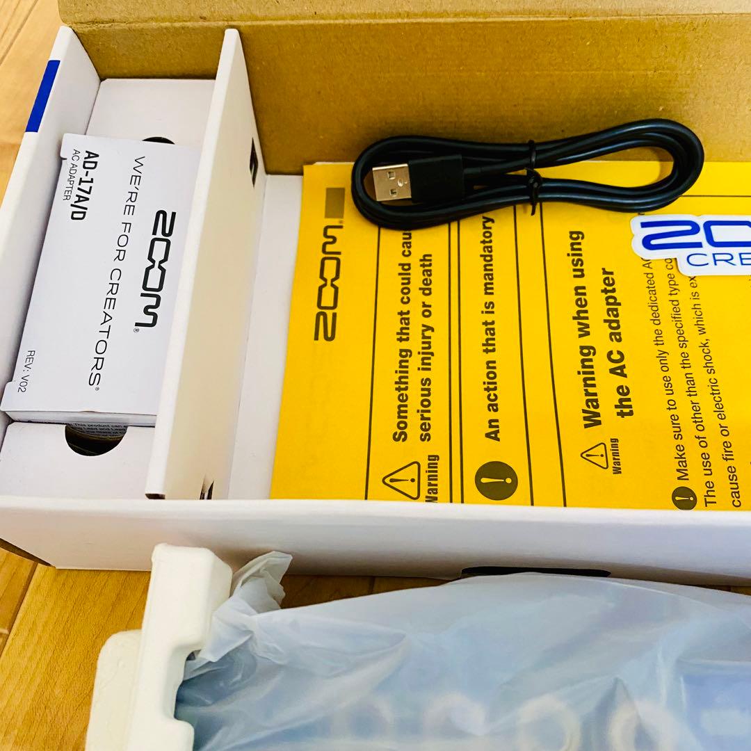 ほぼ未使用品✨極美品 ZOOM LiveTrak L6 デジタルミキサー