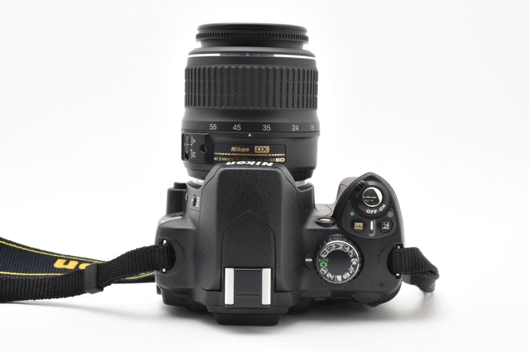 新品級 ニコン D40 18-55 f3.5-5.6 ショット1835 H028