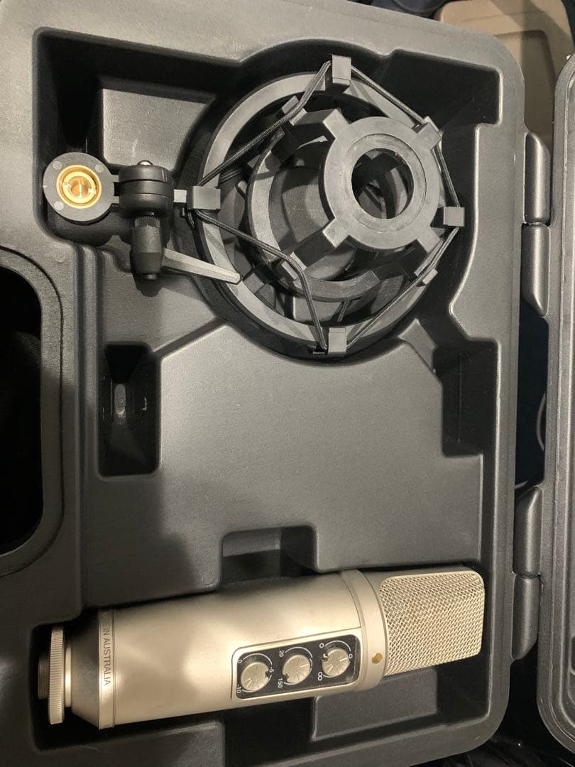 コンデンサーマイク RODE NT2000