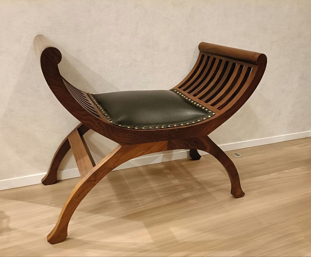 カルティニチェア 一人掛け 黒レザーシート アジアン スツール 家具 猫脚