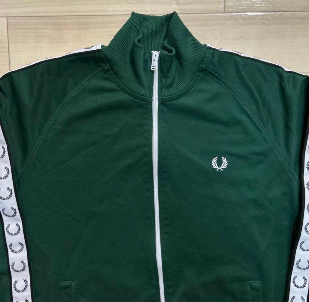 FRED PERRY / Taped Track Jacket グリーン