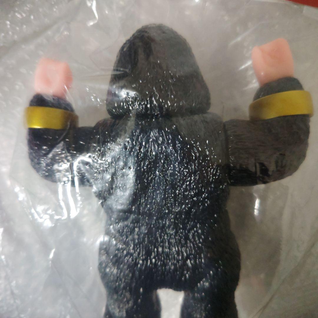 メディコム・トイ　ゴリラ　ソフビ　未開封