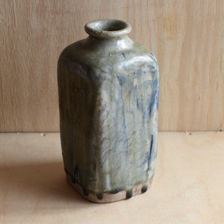 横井庄一 人気 灰釉花入 角瓶 方壷 練り込み