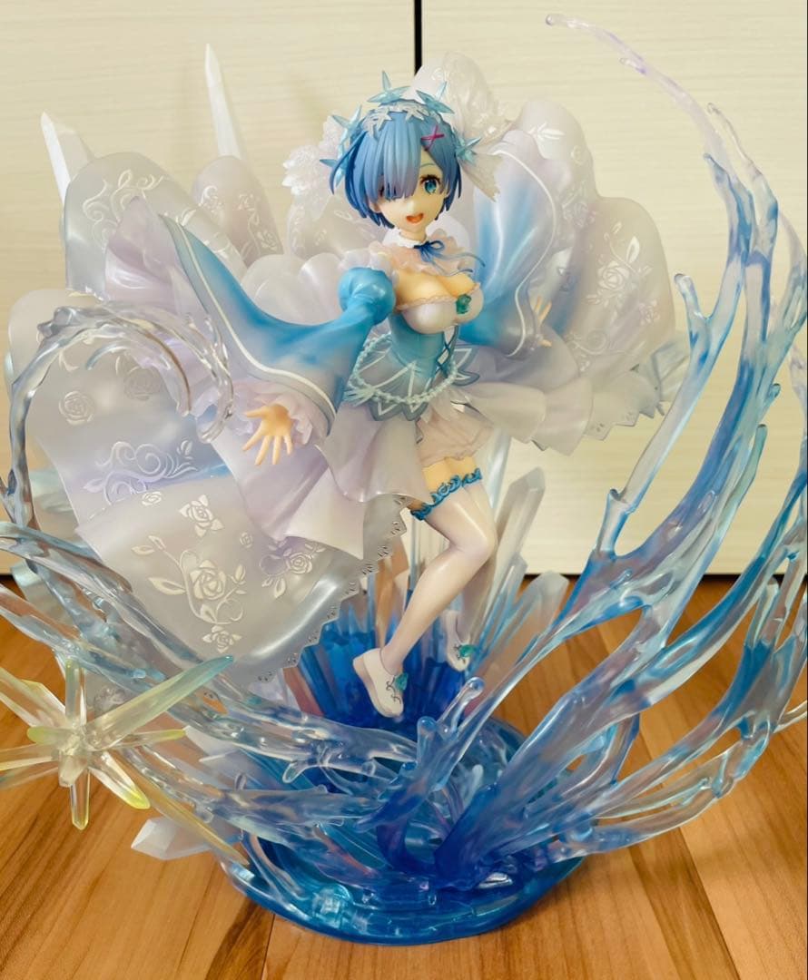 極美品】渋スク リゼロ クリスタルドレスVer レム フィギュア - メルカリ