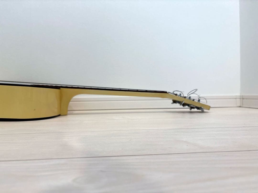 名品ミヤスコウギョウ Miyasu kougyoアコースティックギター アコギ白