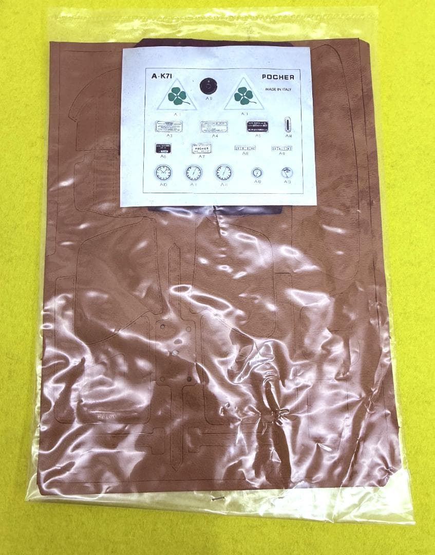 POCHER 製 1/8 アルファ・ロメオ スパイダーツーリング グランスポーツ