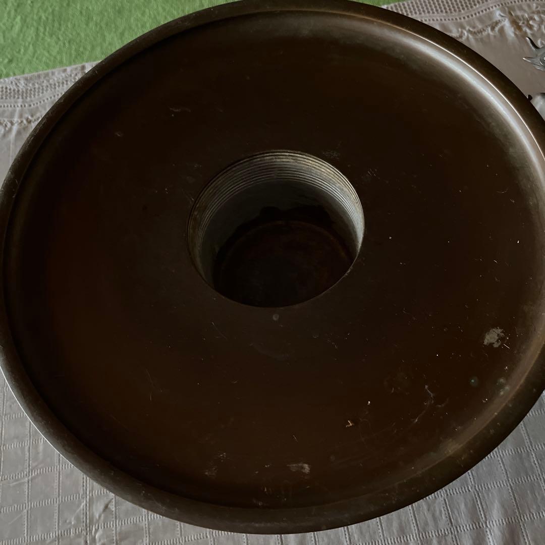 T*s様 ゲキレア透かし彫り　薄端　金属製　三つ足　華道具