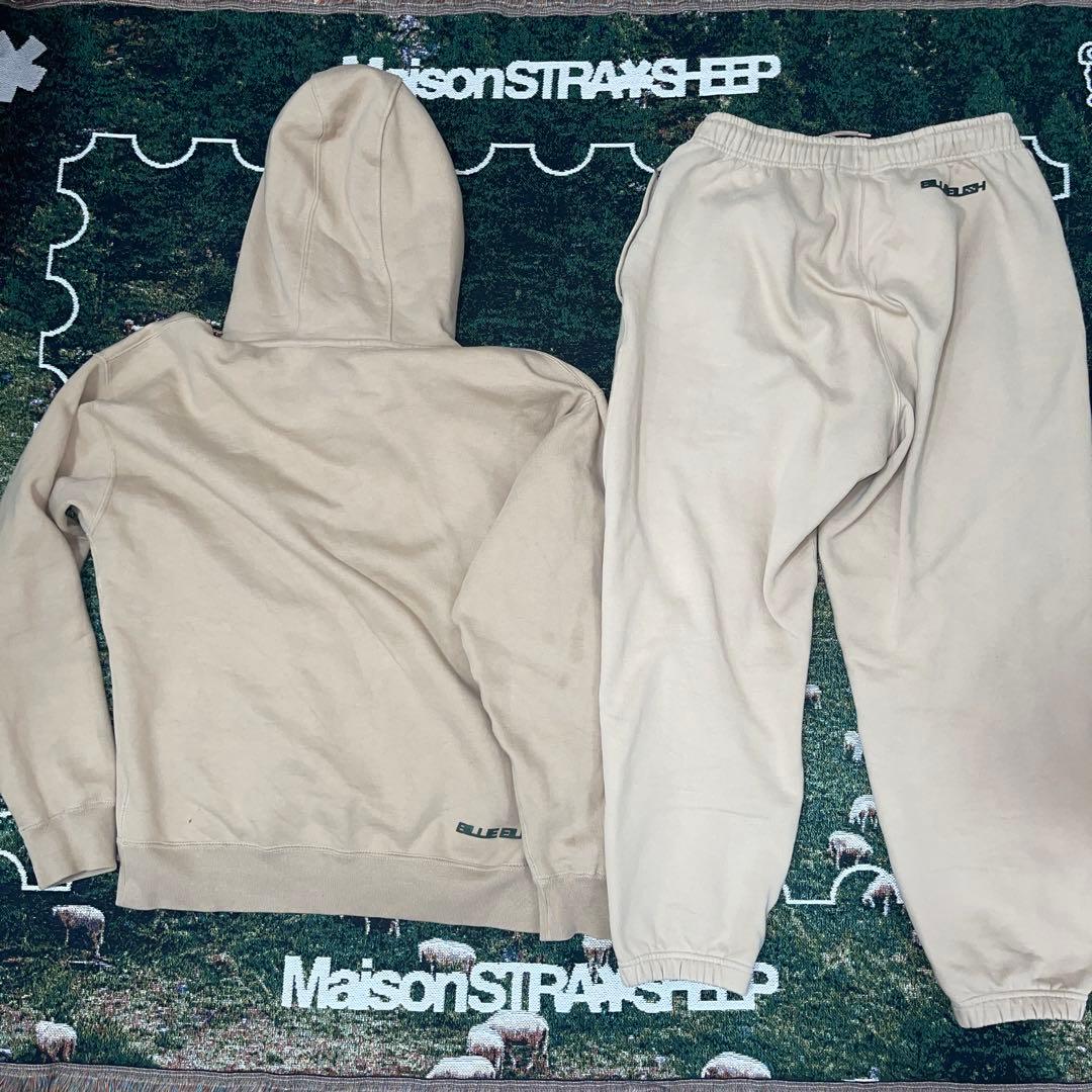 スケートボード Nike x BILLIE EILISH