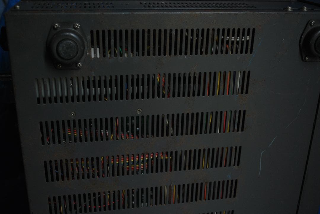 シバソク放送業務用モニターCMM14-7中古ジャンク品の出品です。 - メルカリ