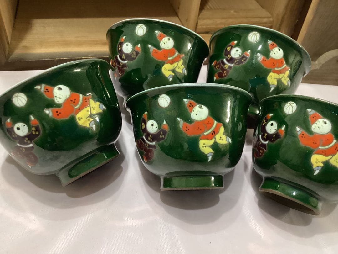 支那人形 萬古焼 茶道具セット 煎茶 緑色 陶器製 木箱 唐子の玉遊び