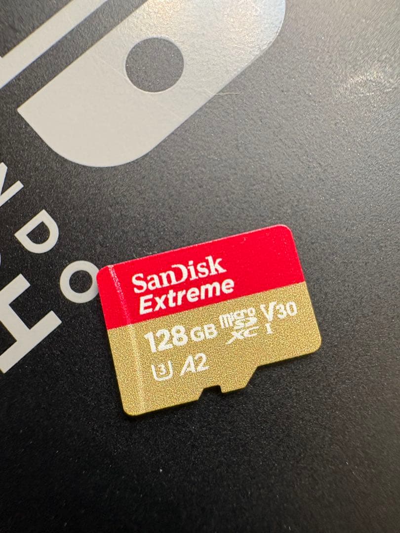 Nintendo Switch 赤のJoy-Conが外れやすい為ジャンク