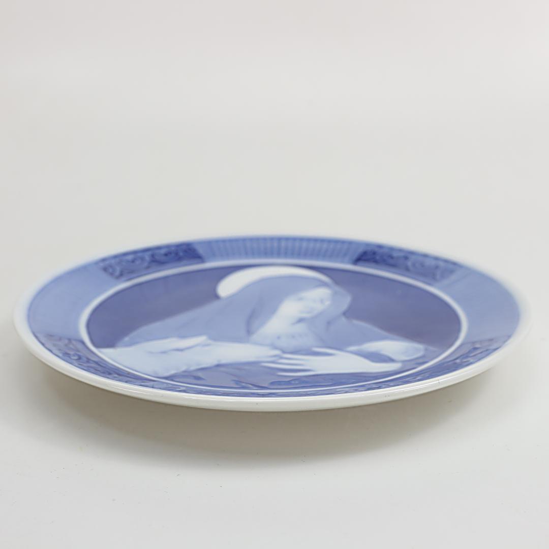 1920年「聖母マリアとその子キリスト」 イヤープレート ロイヤル