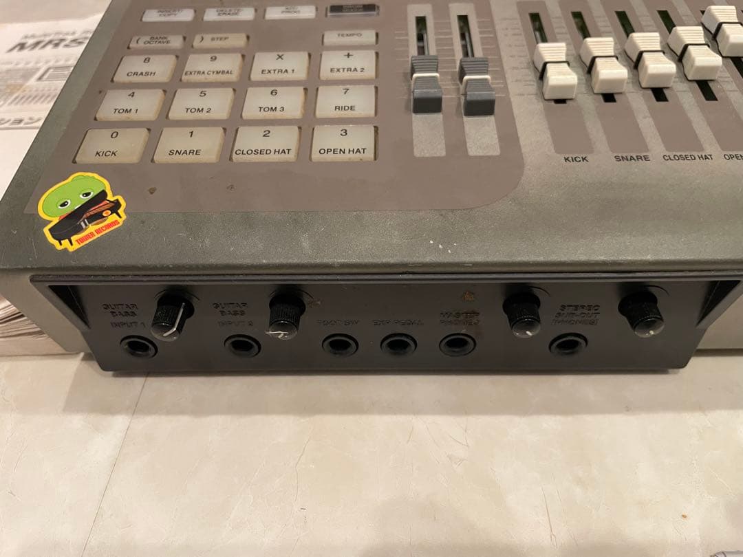 ZOOM MRS-1608 ミキサー • マルチトラックリコーダー