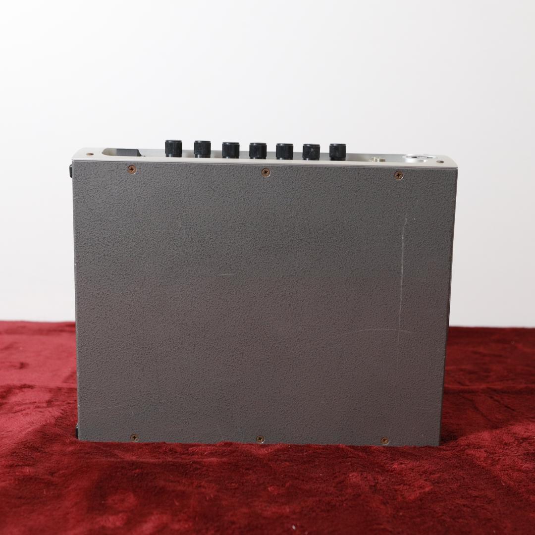 8759】 AMPEG PORTABASS 250 小型アンプヘッド