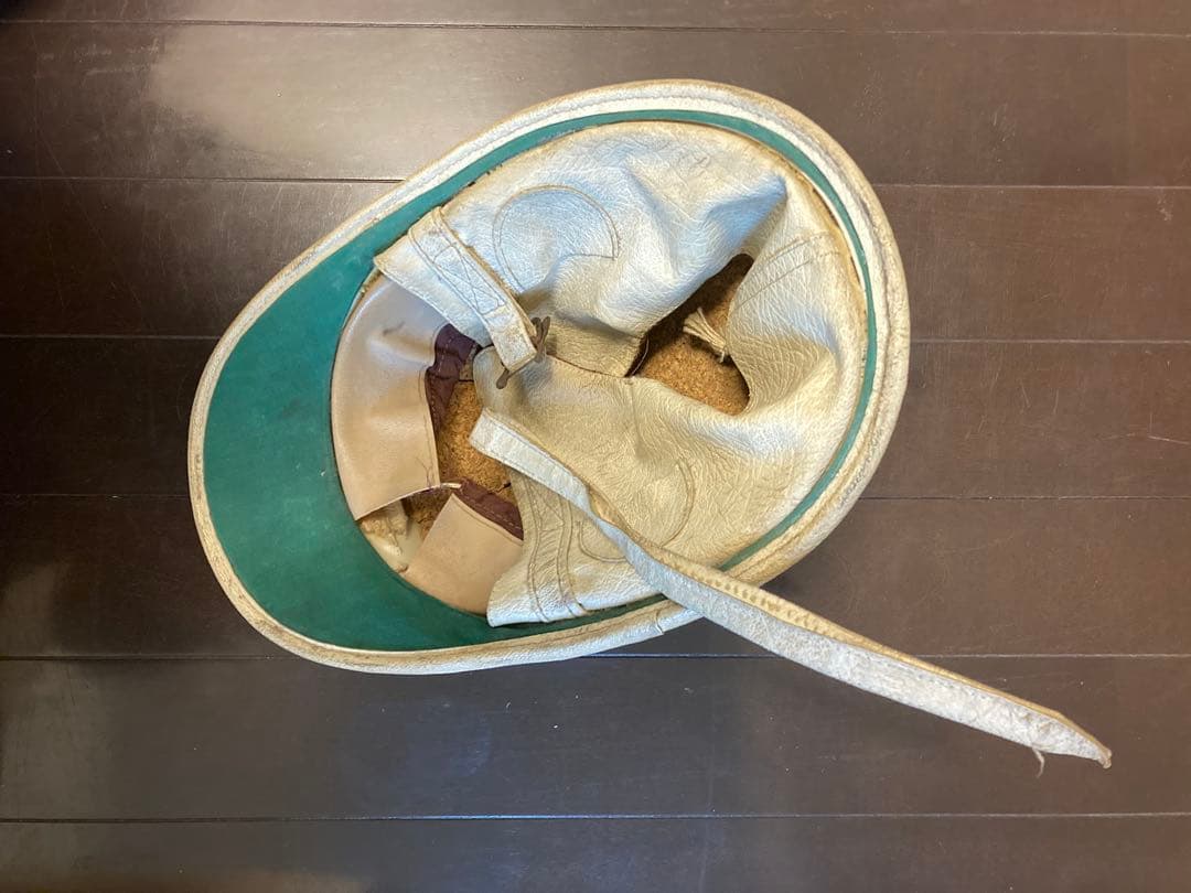 ビンテージヘルメット　オフホワイト