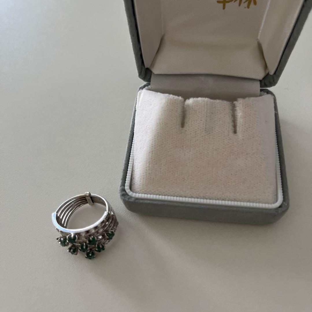 緑色ストーン リング　18K