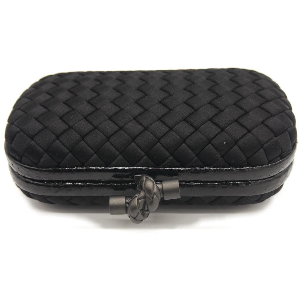 ボッテガヴェネタ イントレチャート サテン レザー クラッチバッグ Y04790