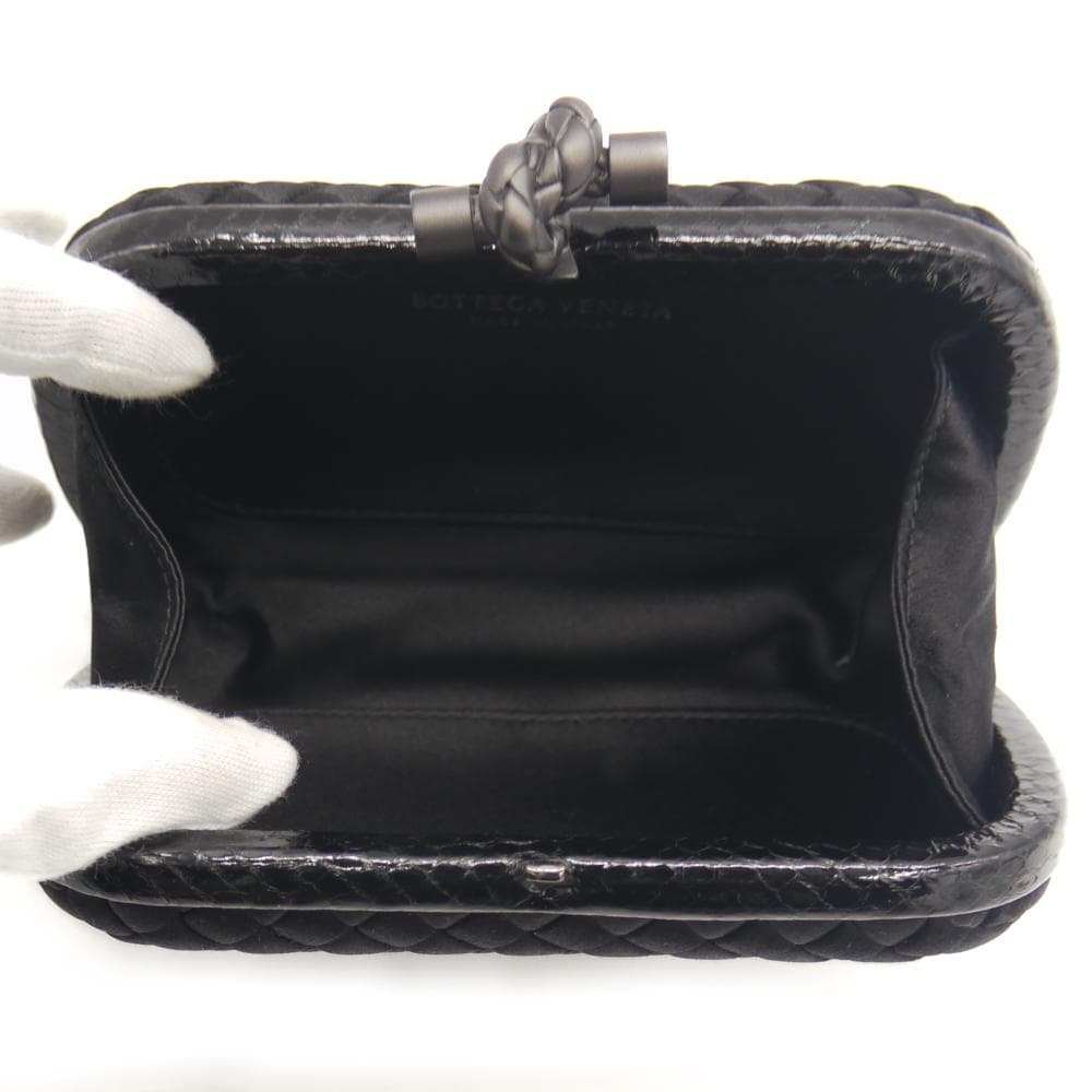ボッテガヴェネタ イントレチャート サテン レザー クラッチバッグ Y04790