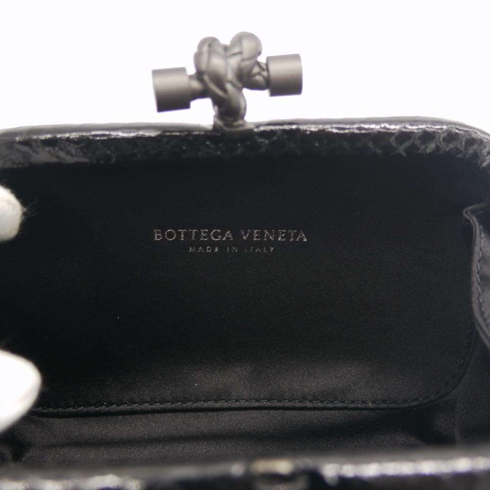 ボッテガヴェネタ イントレチャート サテン レザー クラッチバッグ Y04790