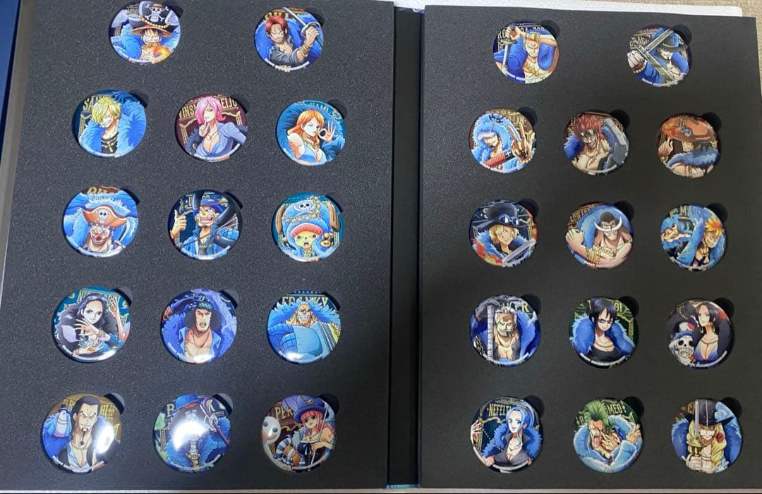 【新品・超希少】ONE PIECE 20周年缶バッジコレクション特別ボックス