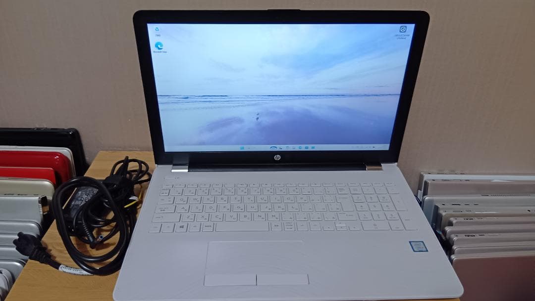 hp 15-bs010TU 7世代i5 マーブル調パームレスト④