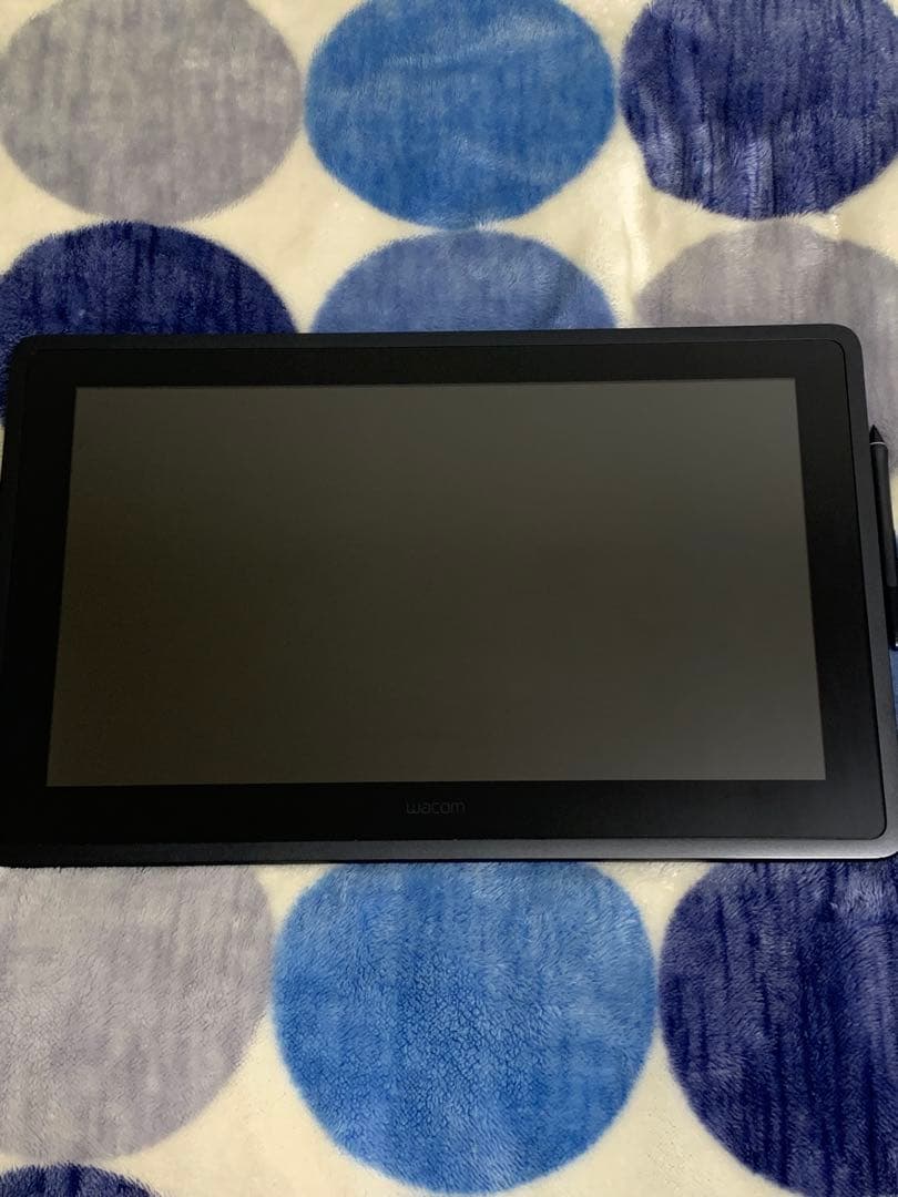 Wacom Cintiq 22 大画面液晶ペンタブレット 本体　プロペン2セット 人気プロ絵師が大画面の液タブ「Wacom Cintiq 22」を使って分かった